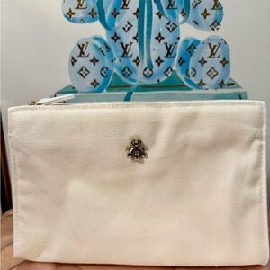 Elegant cream linen beauty Pouch/Clutch by GUERLAIN! NEW!